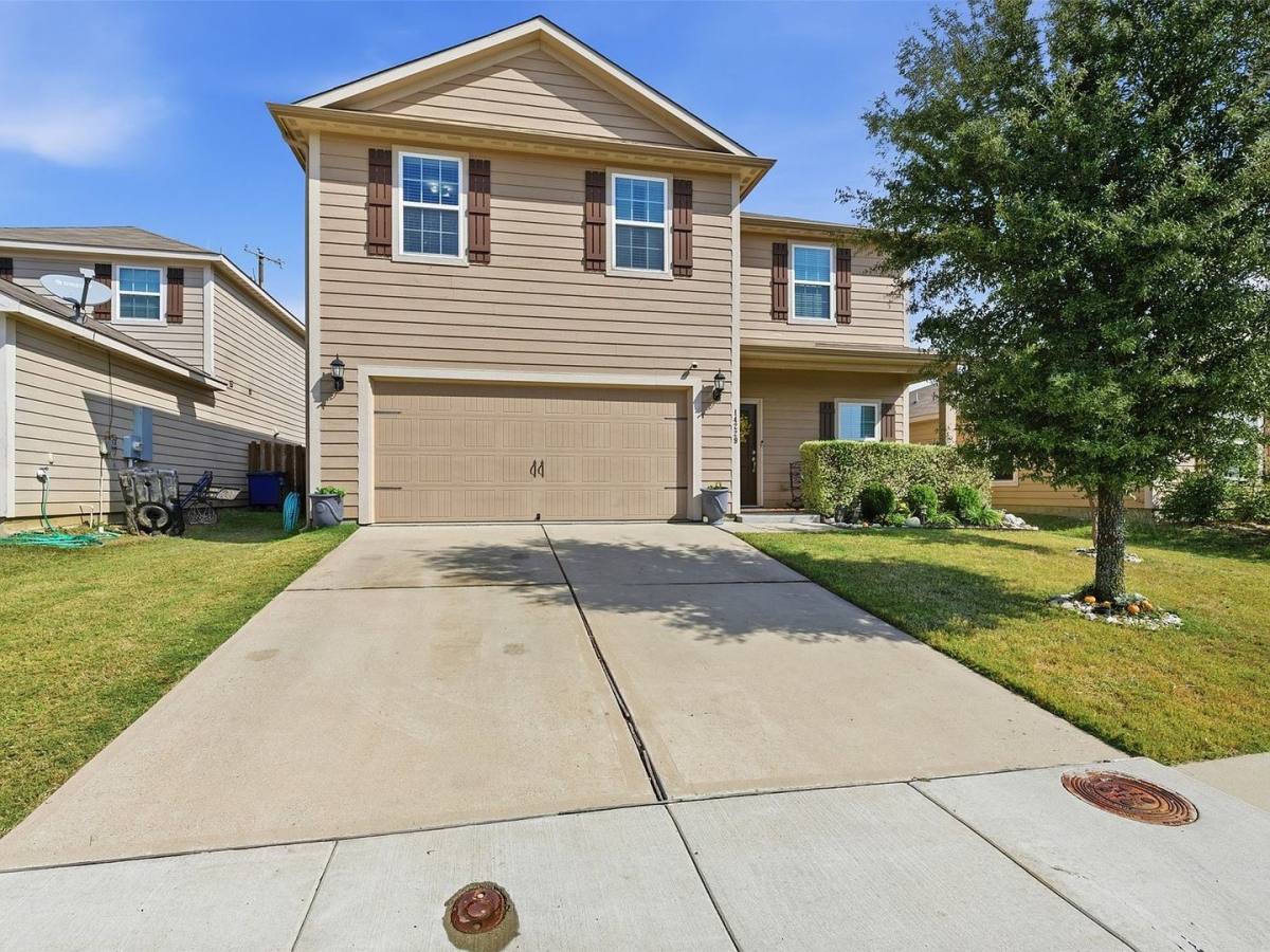 House for rent at 14112 Indian Wells Rd, Dallas, TX 75253