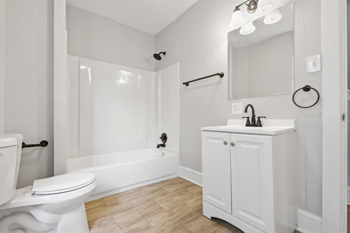 House for rent at 2626 N 6th St, Harrisburg, PA 17110