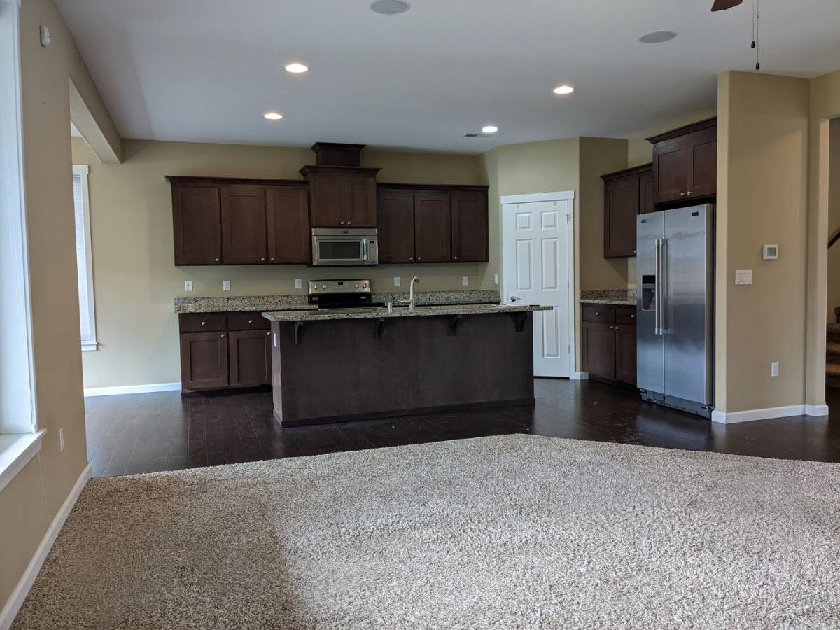 923 Boatman Ave NW, Orting, WA 98360 - House for Rent - Image 6