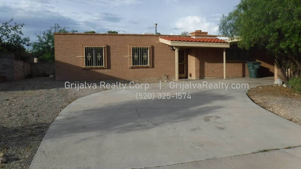 House for rent at 2650 W Calle Padilla, Tucson, AZ 85745