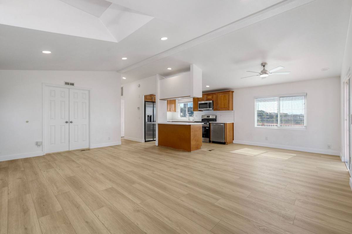 House for rent at 2241 Meadow Lark Dr, San Diego, CA 92123