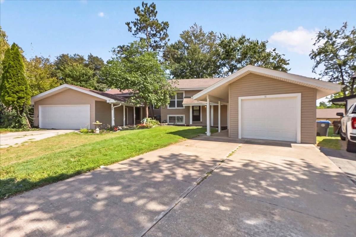 House for rent at 18 Spring Song Court, St. Peters, MO 63376
