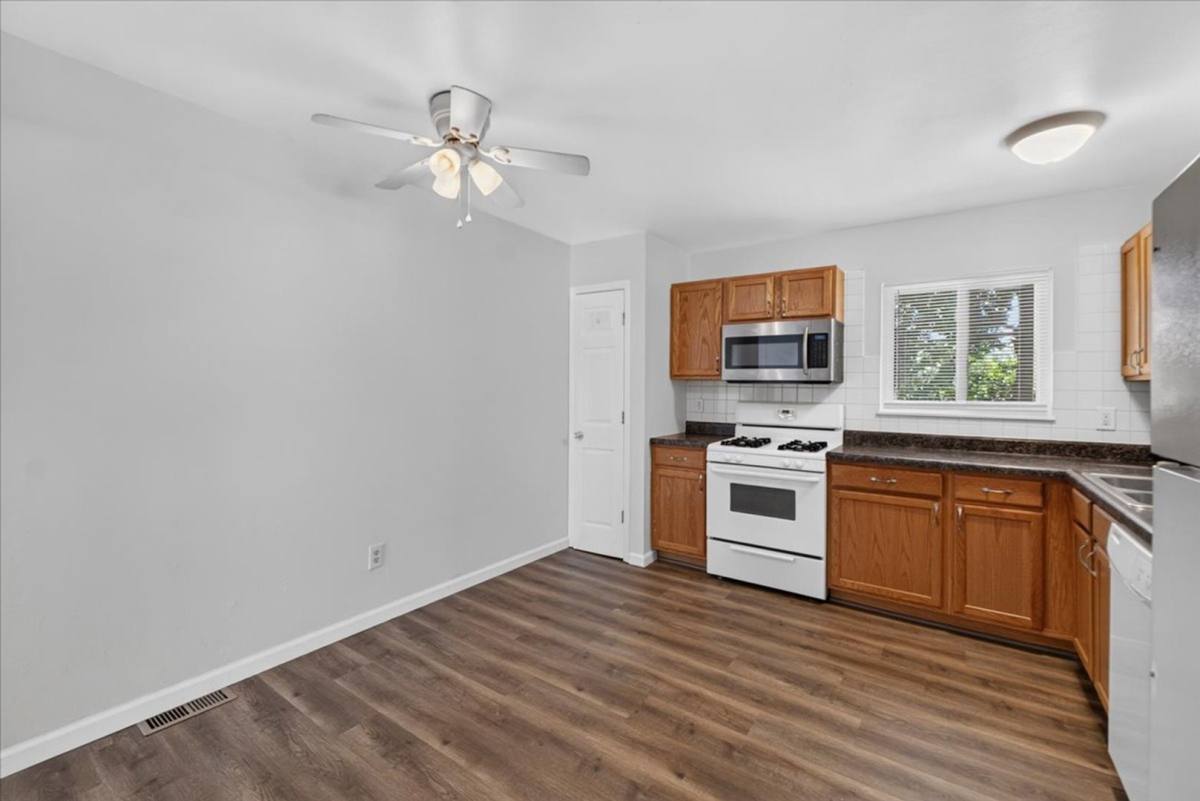 House for rent at 18 Spring Song Court, St. Peters, MO 63376