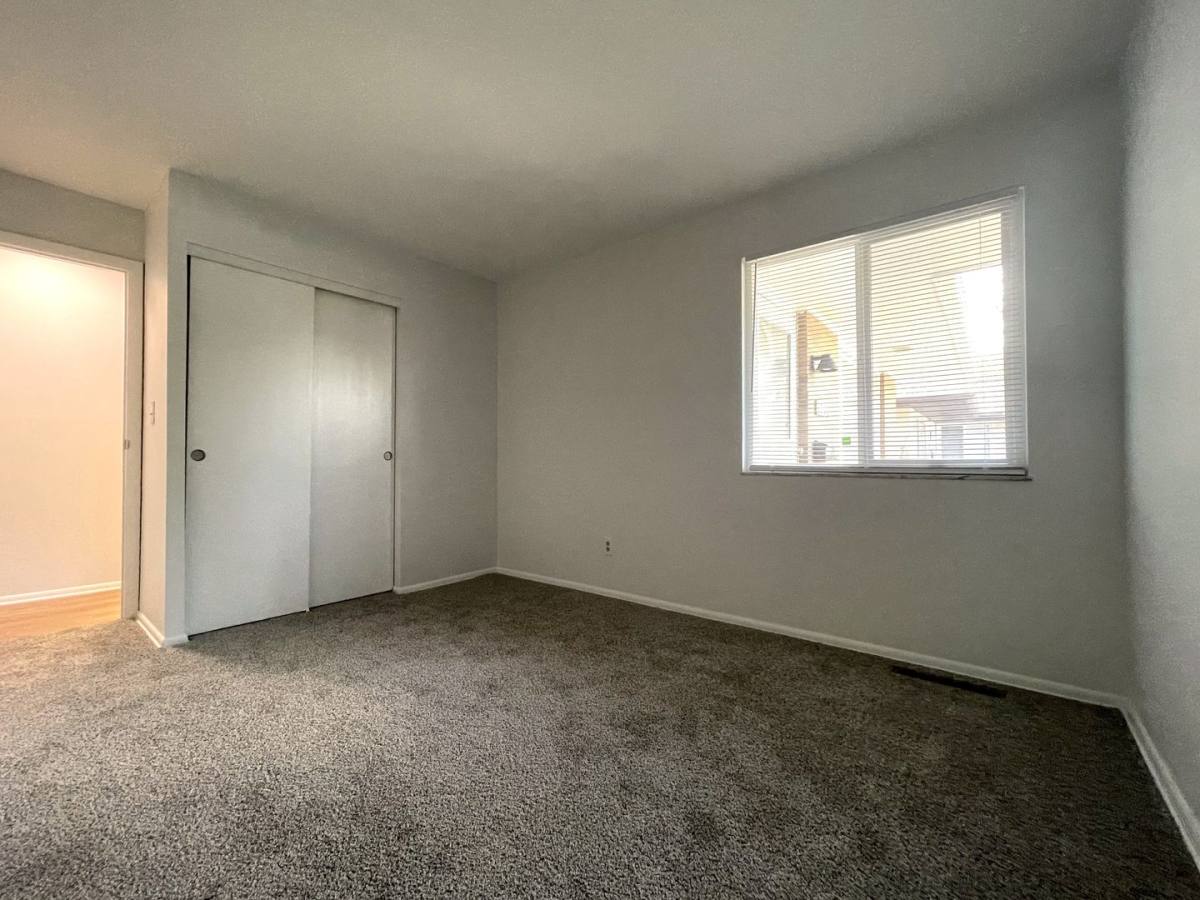 Apartment for rent at 1700 Elaine Rd, Columbus, OH 43227