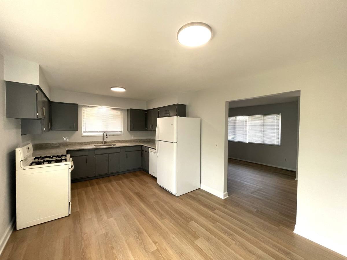 Apartment for rent at 1700 Elaine Rd, Columbus, OH 43227