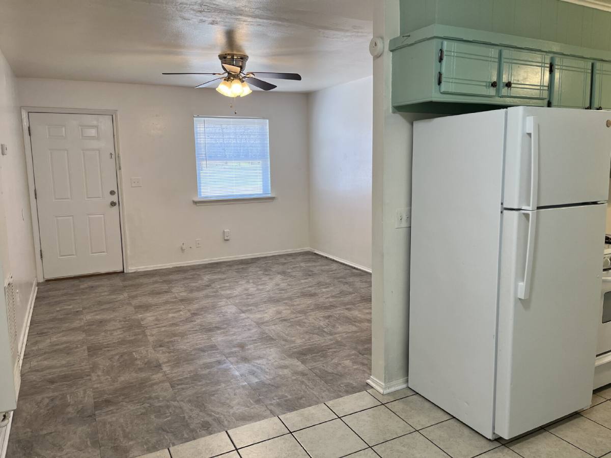 Apartment for rent at 618 N Fairland Ave #66-4, Coweta, OK 74429
