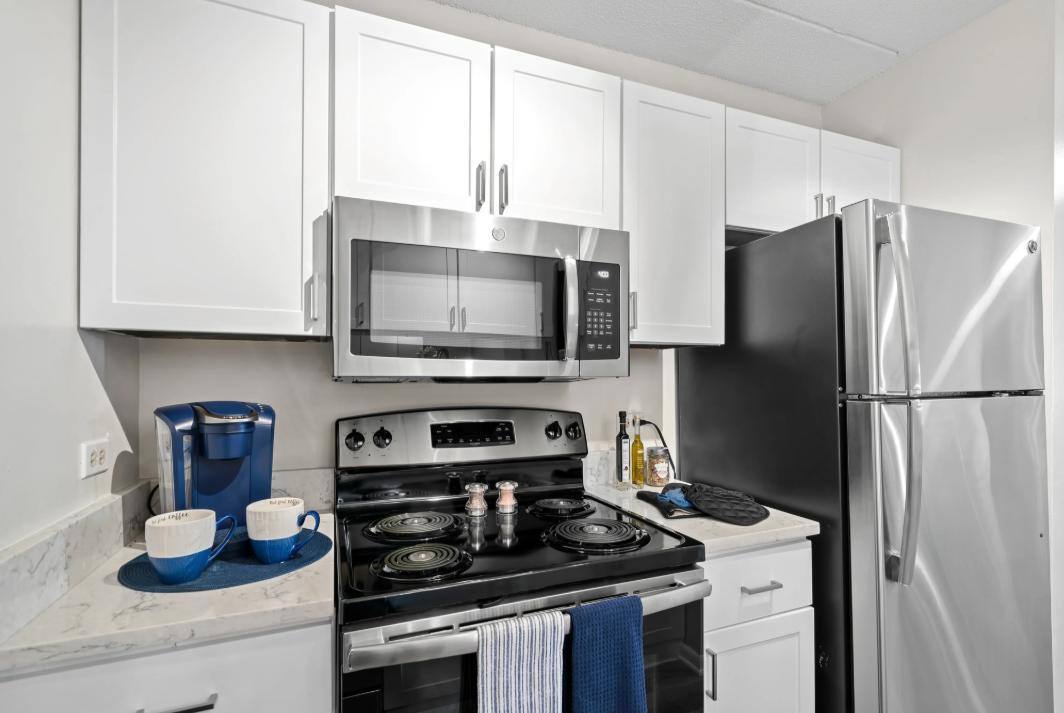Apartment for rent at Clover Creek, 830 Foxworth Blvd, Lombard, IL 60148