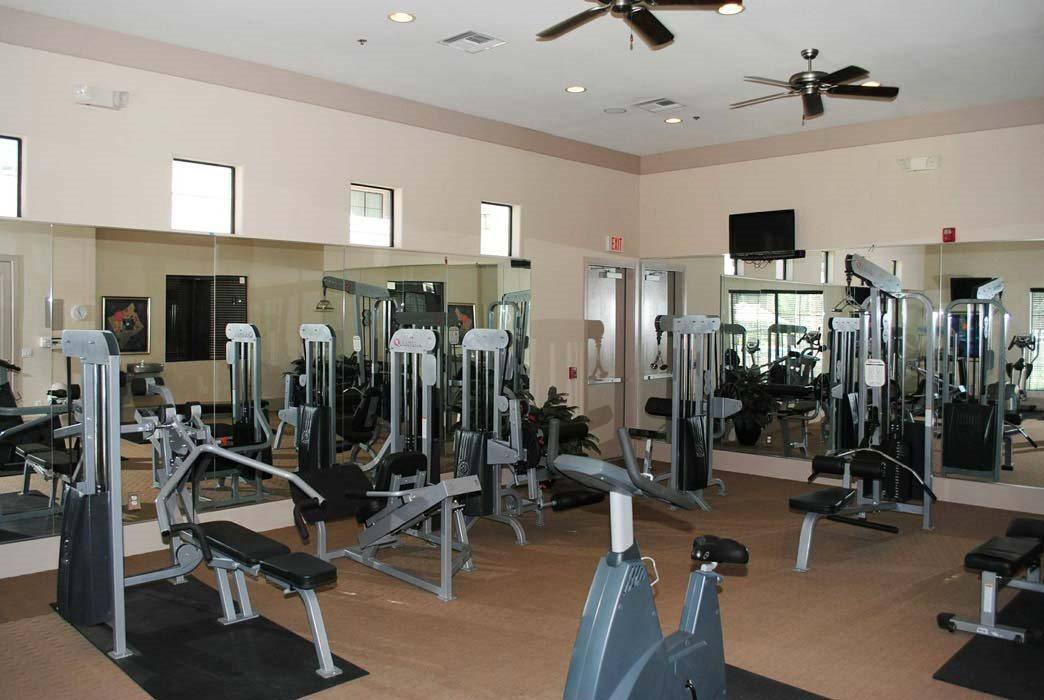 Apartment for rent at Adiamo Palm Valley, 2100 N 145th Ave, Goodyear, AZ 85395