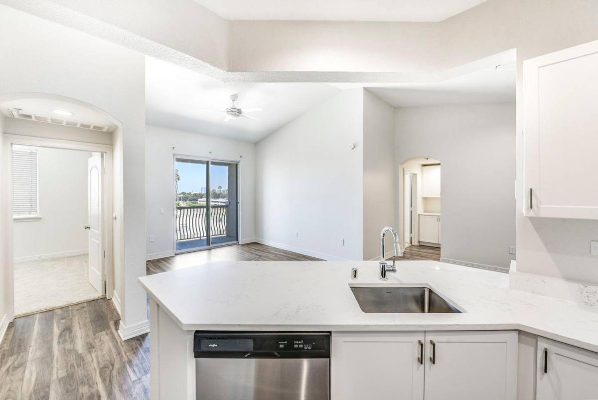 Apartment for rent at 1235 W Town & Country Rd, Orange, CA 92868