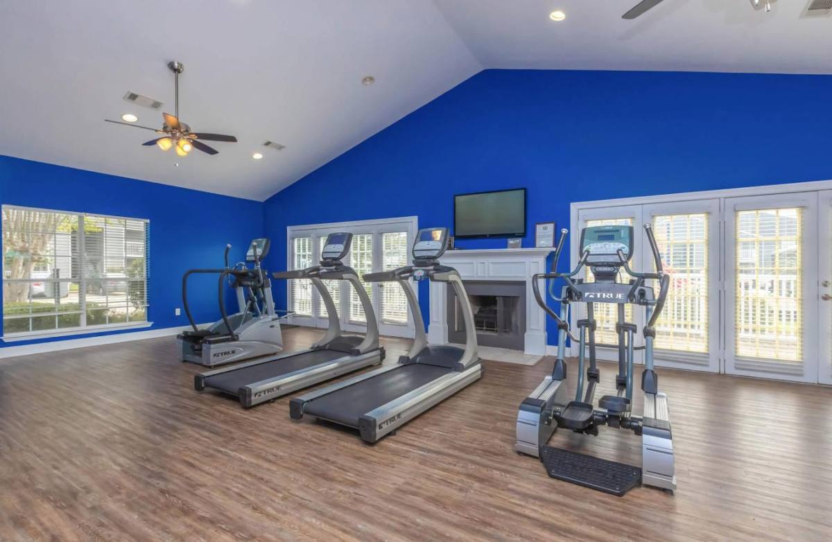 Apartment for rent at 4401 Beatline Rd, Long Beach, MS 39560