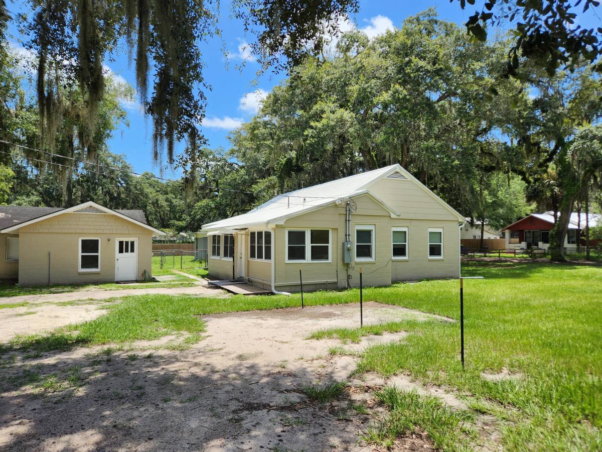 House for rent at 2924 Hampton St, Palatka, FL 32177