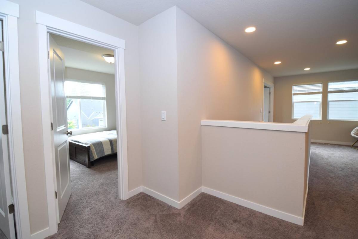 House for rent at 1690 S Quartz Dr, Cornelius, OR 97113