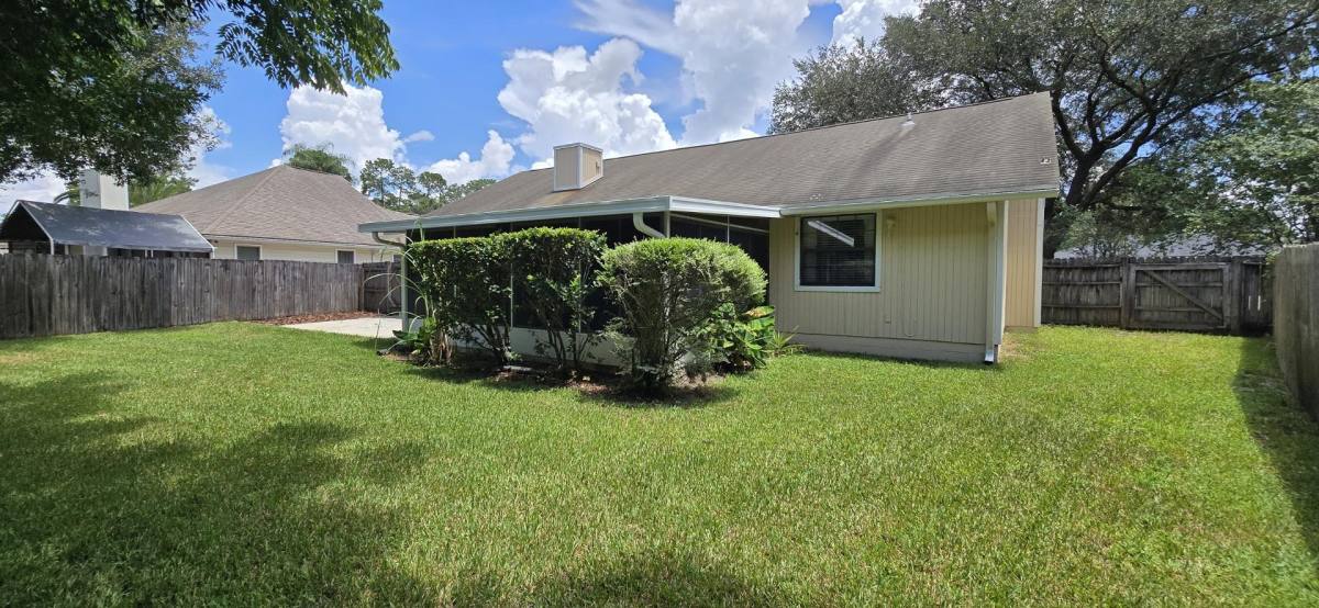 House for rent at Foxwood Trails, 10864 Steeding Horse Dr, Jacksonville, FL 32257
