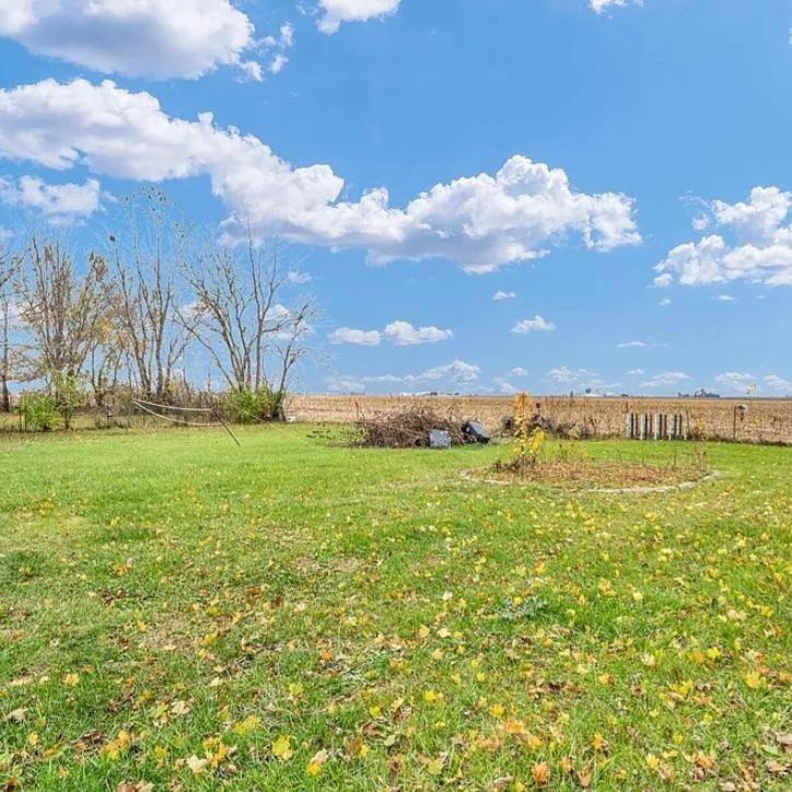 House for rent at 1957 County Rd 3000 N #B, Rantoul, IL 61866