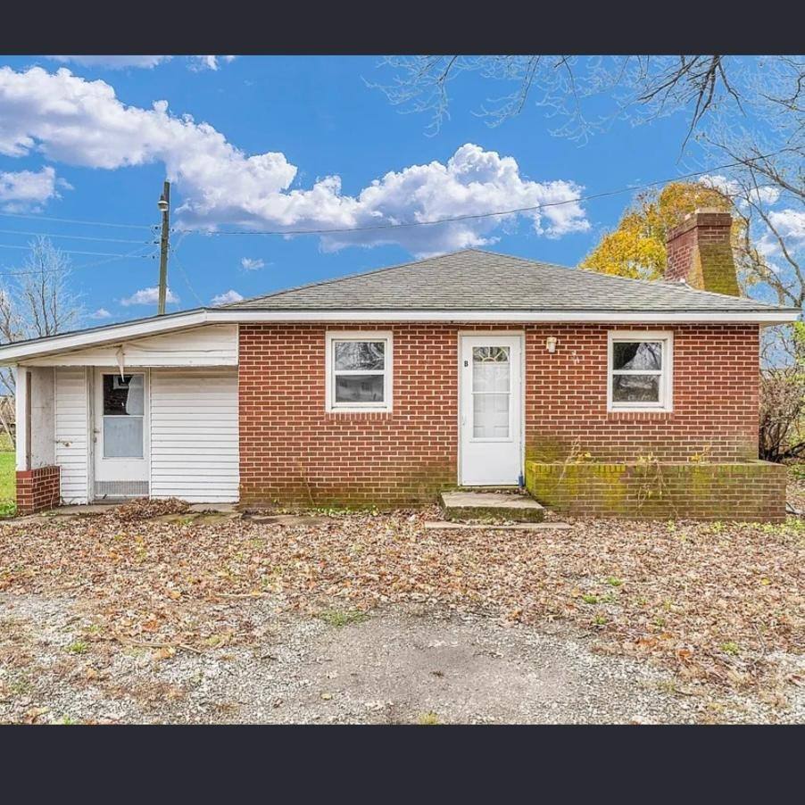 House for rent at 1957 County Rd 3000 N #B, Rantoul, IL 61866