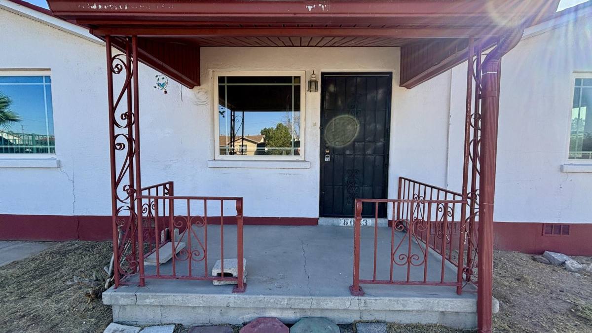 House for rent at 8033 Carpenter Dr, El Paso, TX 79915