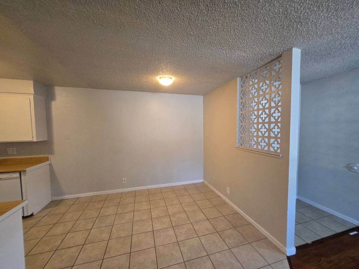 Apartment for rent at 7905 Leona Way, Roseville, CA 95661