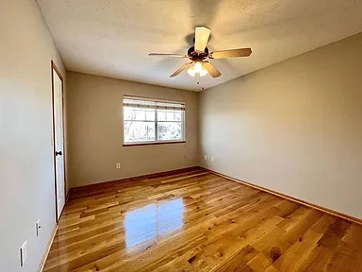 Townhouse for rent at 1806 N 177th St, Omaha, NE 68118