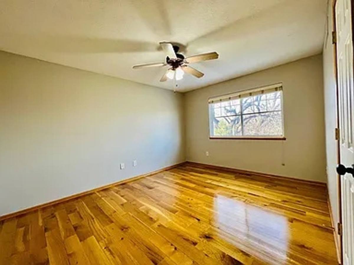 Townhouse for rent at 1806 N 177th St, Omaha, NE 68118