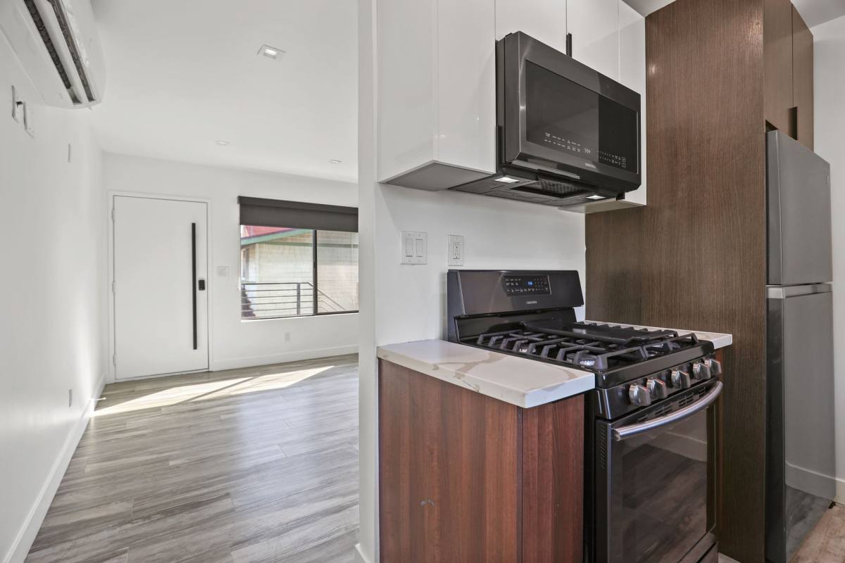Apartment for rent at 2814 Sichel St, Los Angeles, CA 90031