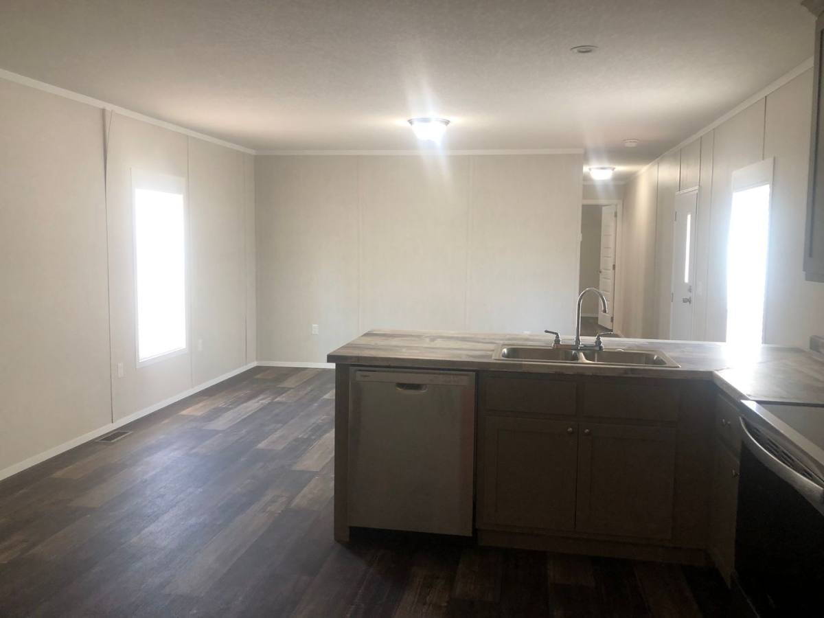 House for rent at 453 W Juniper Ave, Defuniak Springs, FL 32433