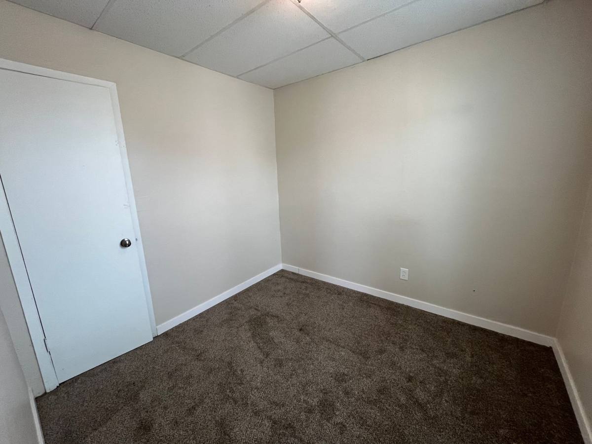 Townhouse for rent at 1122 16th Ave, Moline, IL 61265