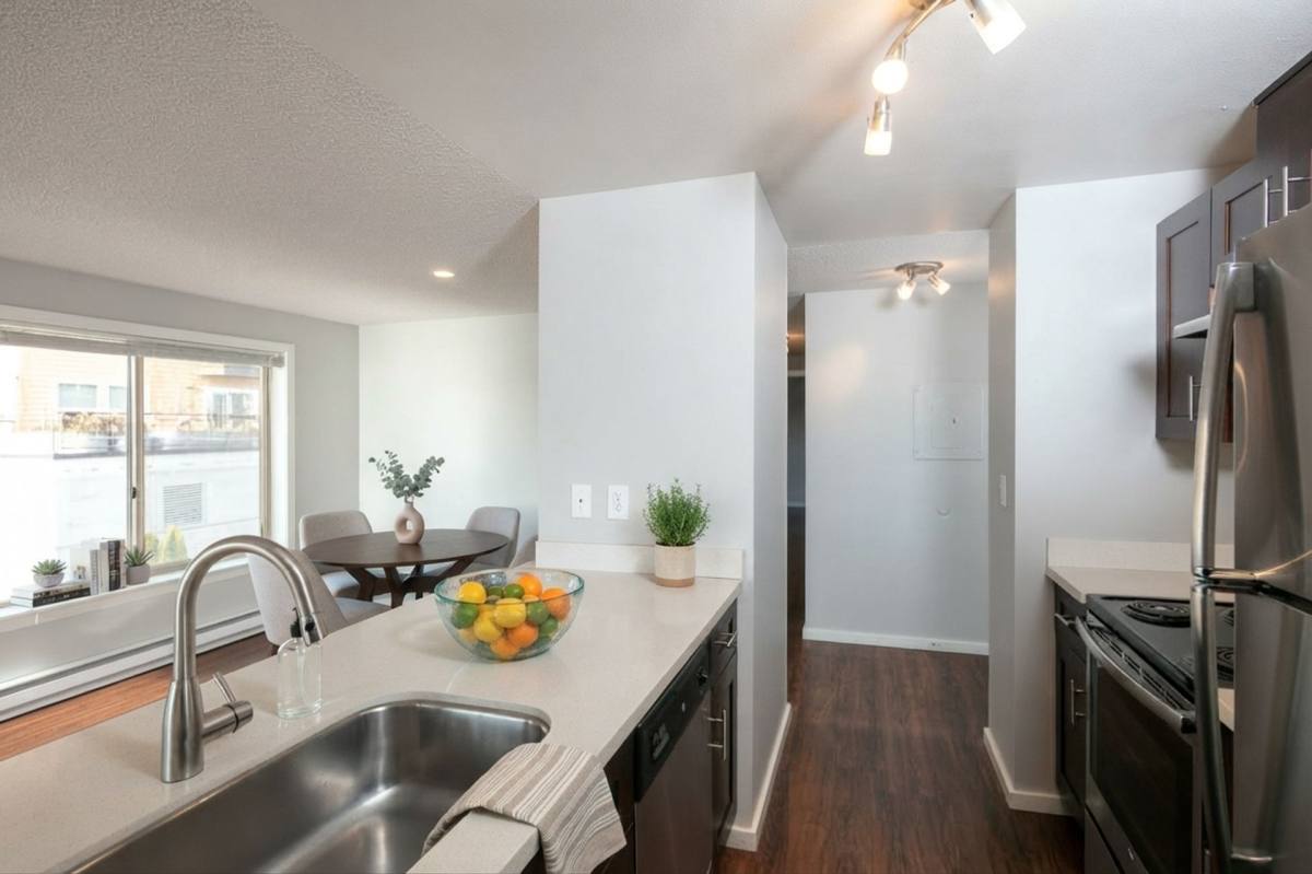 Apartment for rent at Licton Springs, 9515 Interlake Ave N, Seattle, WA 98103