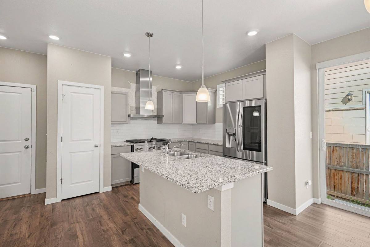 Townhouse for rent at 21833 E 8th Ave, Aurora, CO 80018