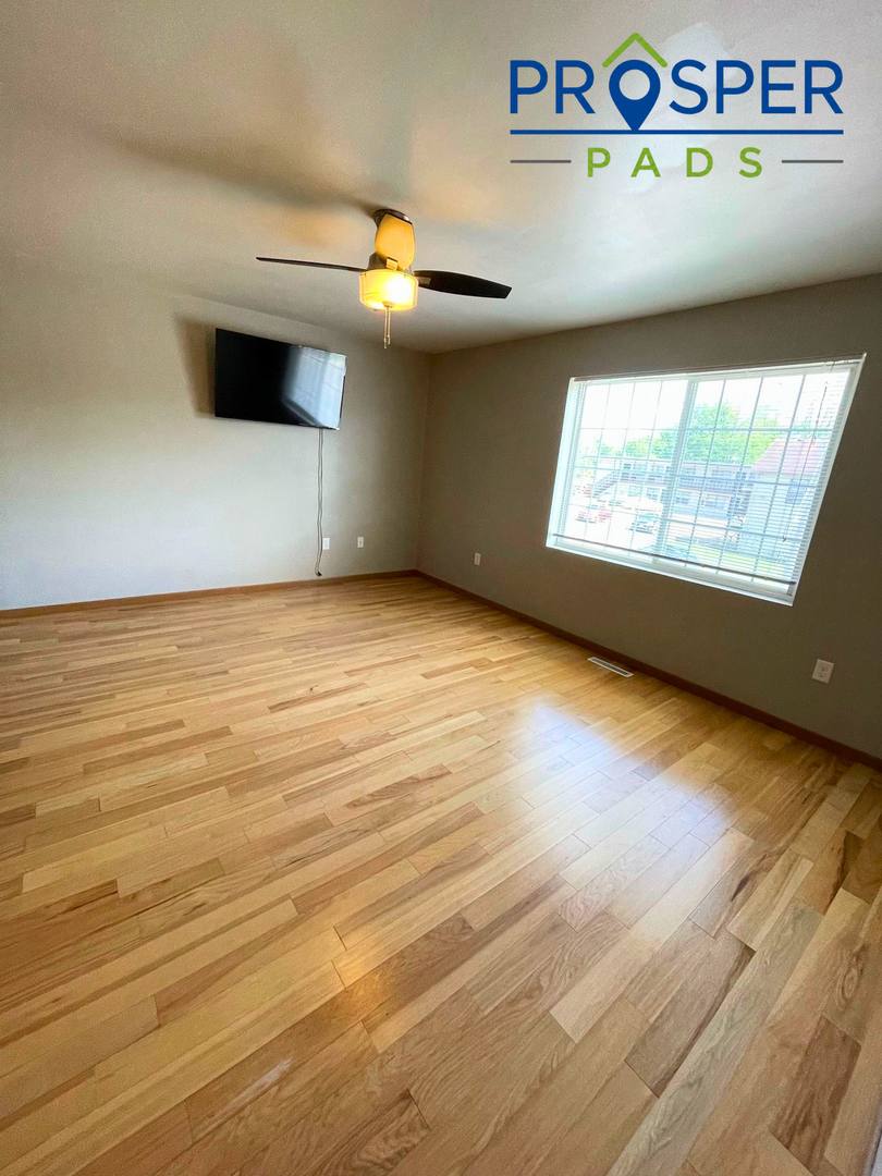 510 Washington St, Eau Claire, WI 54701 - Apartment for Rent - Image 1
