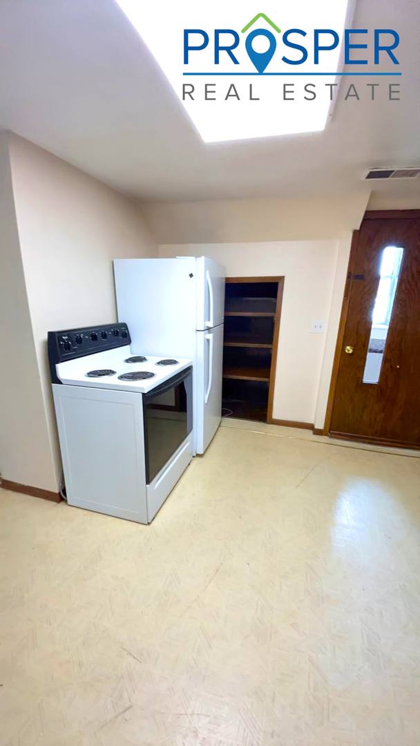 1020 Fifth Ave, Eau Claire, WI 54703 - Apartment for Rent - Image 5