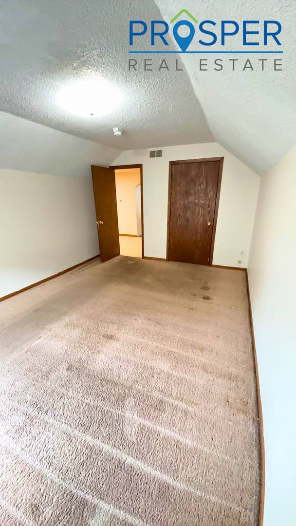 1020 Fifth Ave, Eau Claire, WI 54703 - Apartment for Rent - Image 7