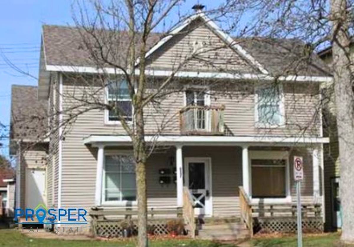 1020 Fifth Ave, Eau Claire, WI 54703 - Apartment for Rent