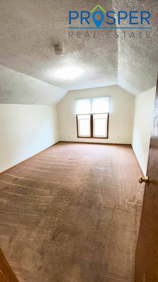 1020 Fifth Ave, Eau Claire, WI 54703 - Apartment for Rent - Image 8