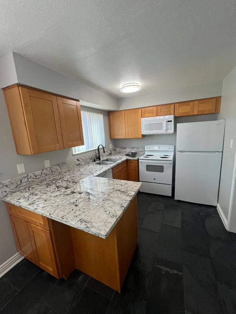 Apartment for rent at Parkside Townhomes, 6140 Gloria Dr, Sacramento, CA 95831