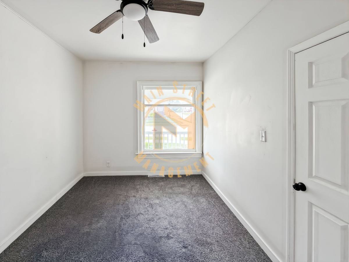 Apartment for rent at 1501 S 10th St, Manitowoc, WI 54220