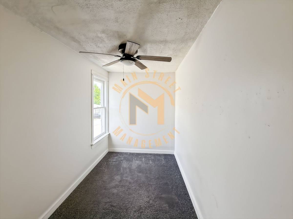 Apartment for rent at 1501 S 10th St, Manitowoc, WI 54220