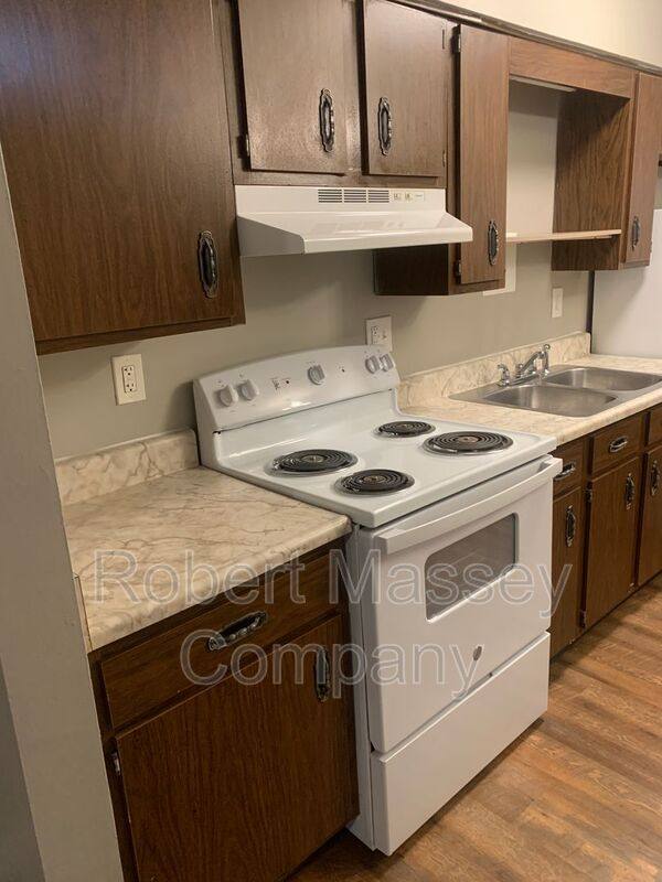 Apartment for rent at 2124 Cherokee Parkway #206, Louisville, KY 40204