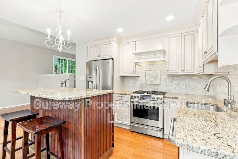 House for rent at 14 Toth Lane, Rocky Hill, NJ 08553