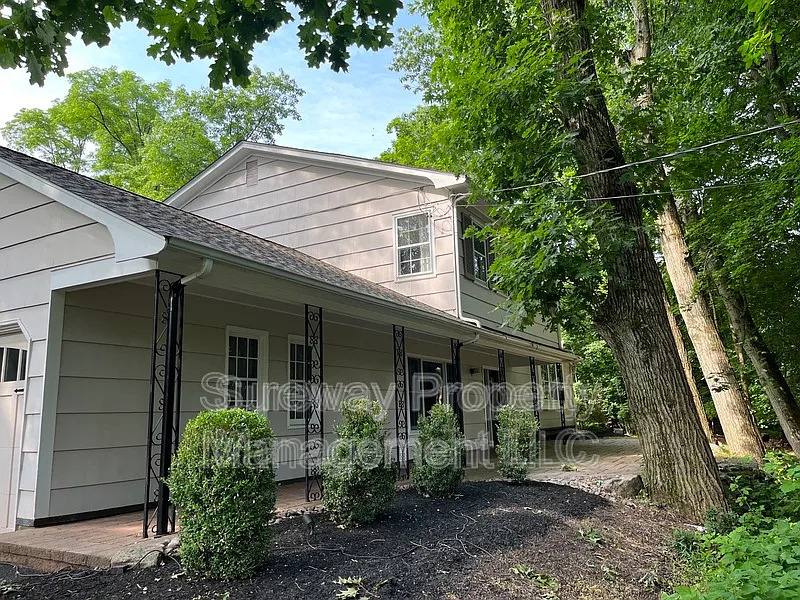 House for rent at 14 Toth Lane, Rocky Hill, NJ 08553