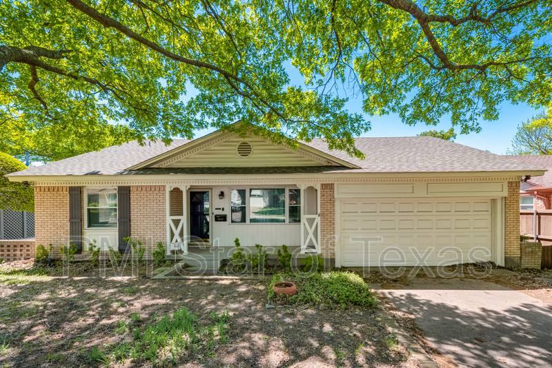 House for rent at 11643 Rogue Way, Dallas, TX 75218