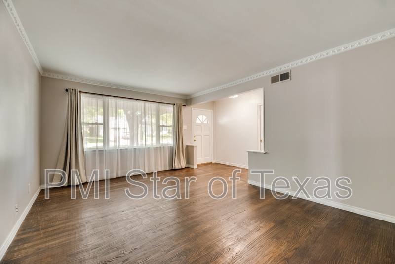 House for rent at 11643 Rogue Way, Dallas, TX 75218