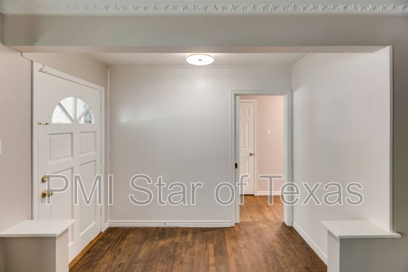 House for rent at 11643 Rogue Way, Dallas, TX 75218