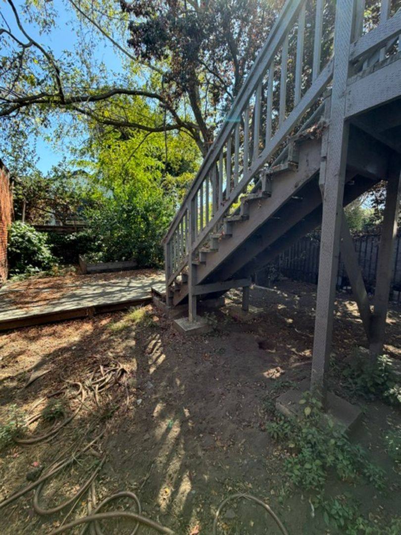 Apartment for rent at 542 Lewis St, Oakland, CA 94607