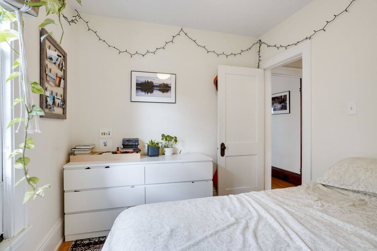 Apartment for rent at 3845 Grand Ave S, Minneapolis, MN 55409