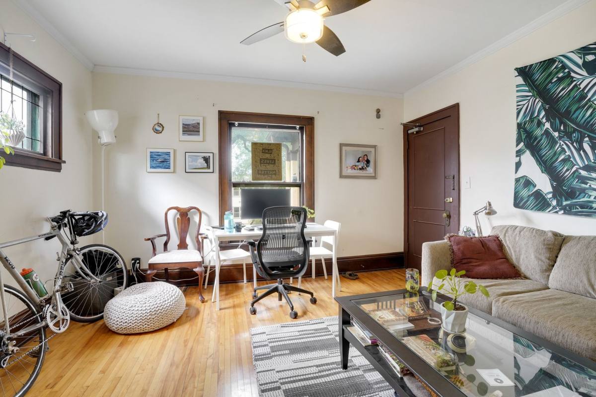 Apartment for rent at 3845 Grand Ave S, Minneapolis, MN 55409