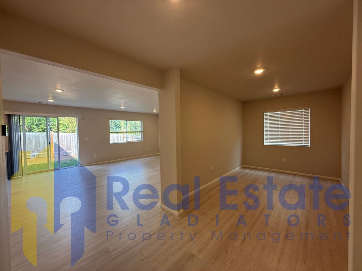 House for rent at 1055 17th Ave, Sultan, WA 98294