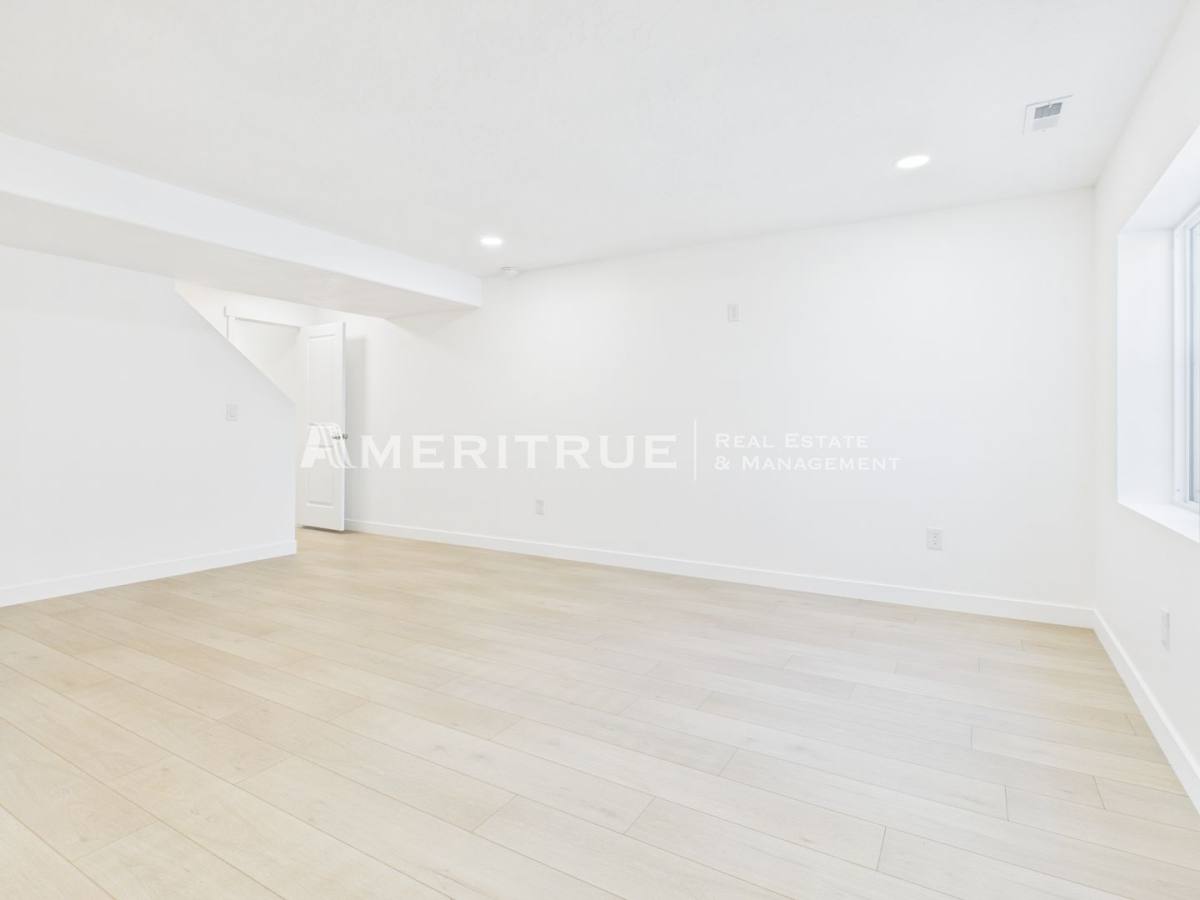 Townhouse for rent at 1868 E 640 N, Salem, UT 84653