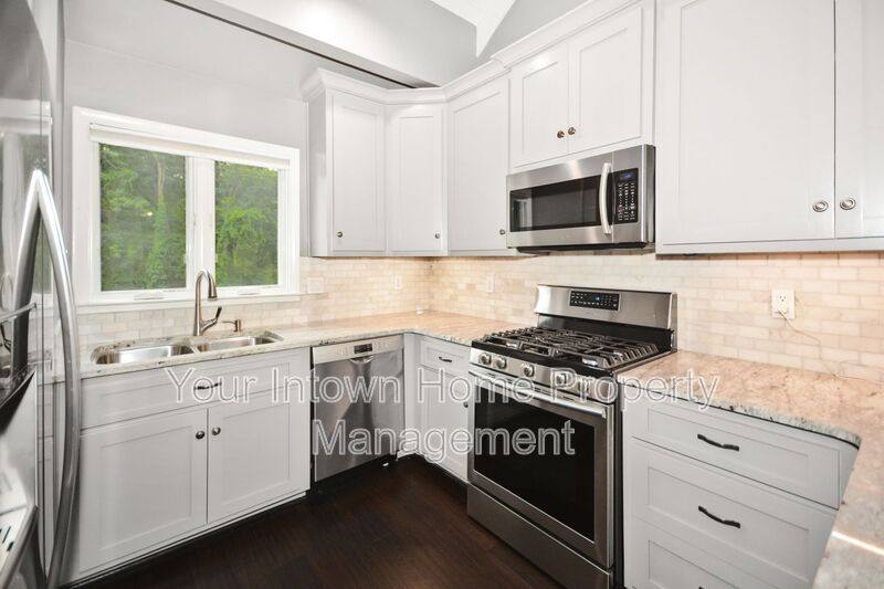 Townhouse for rent at 1415 N Druid Hills Rd NE, Atlanta, GA 30319