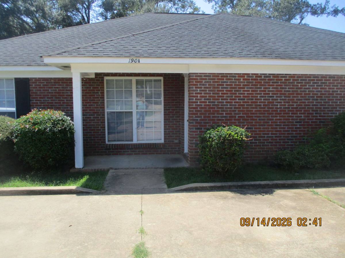 House for rent at 190 A Starksville Ave, Leesburg, GA 31763