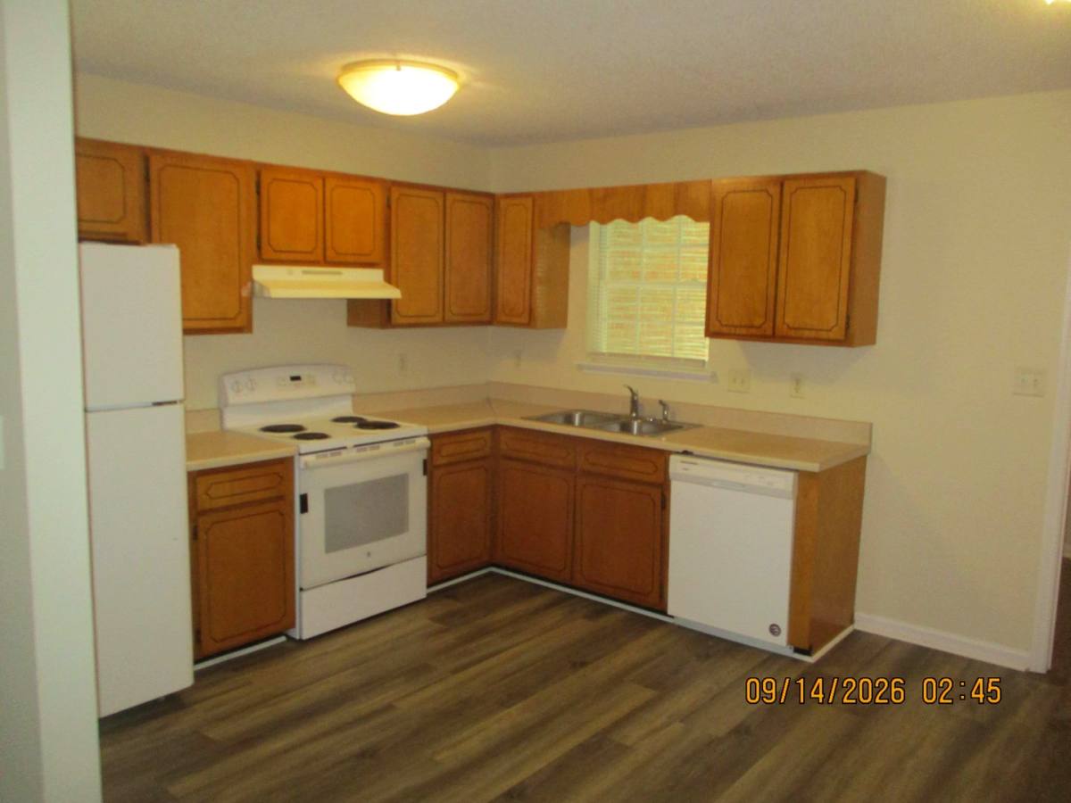 House for rent at 190 A Starksville Ave, Leesburg, GA 31763